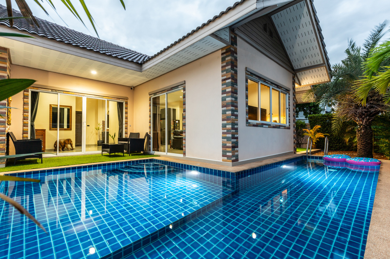 Beautiful Pool House - ฿ 4,990,000