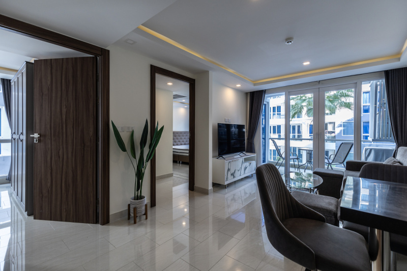 2 Bedroom Condo - ฿ 30,000 p/m