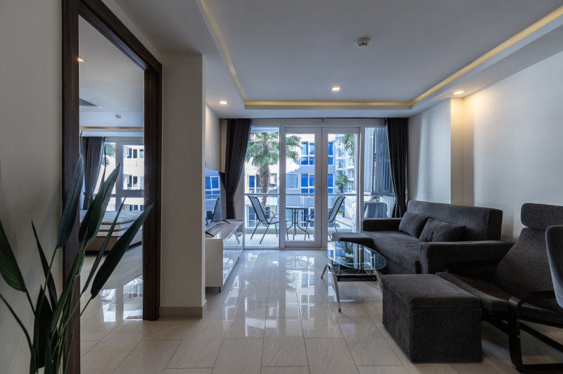 2 Bedroom Condo - ฿ 30,000 p/m