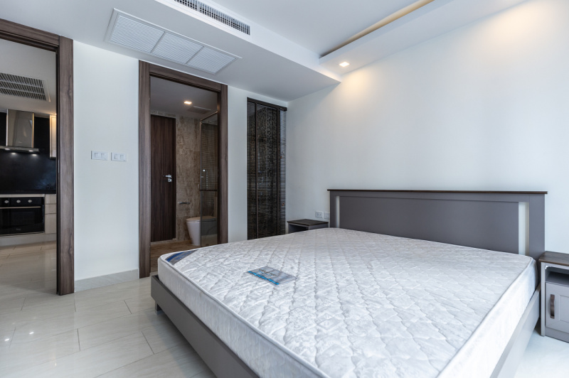 2 Bedroom Condo - ฿ 30,000 p/m
