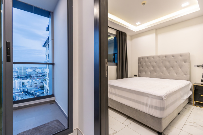 1 Bedroom Condo - ฿ 20,000 p/m