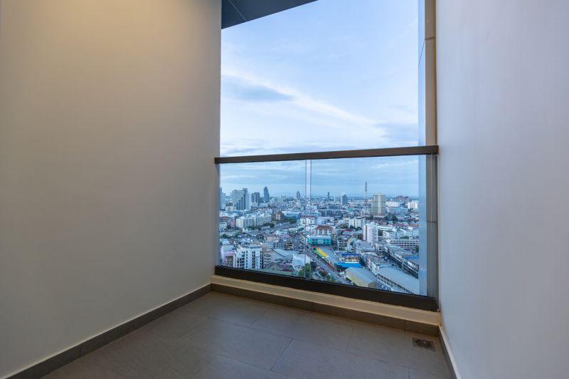 1 Bedroom Condo - ฿ 20,000 p/m