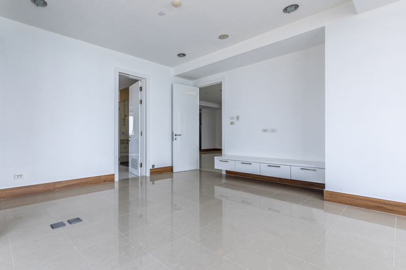 Exclusive 2 Bedroom Condo - ฿ 11,500,000