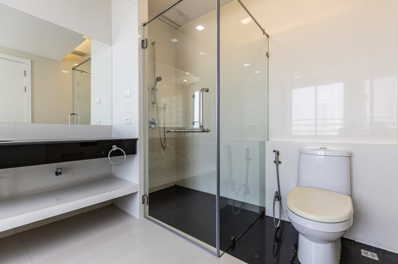 Exclusive 2 Bedroom Condo - ฿ 11,500,000