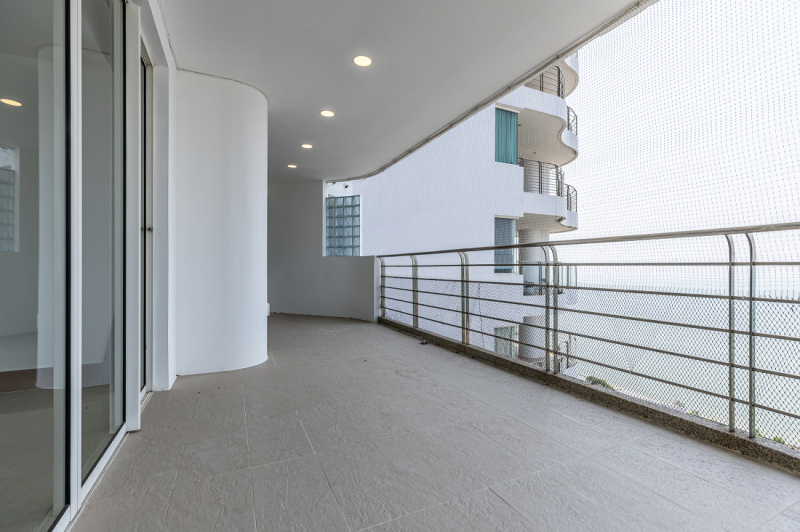 Exclusive 2 Bedroom Condo - ฿ 11,500,000