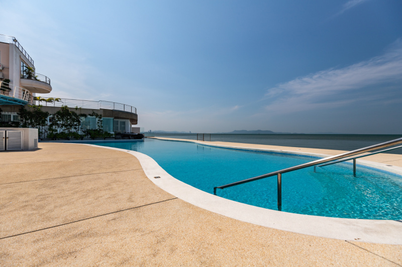 Exclusive 2 Bedroom Condo - ฿ 11,500,000