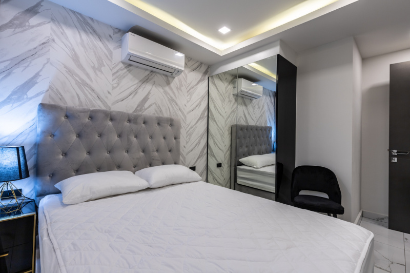 2 Bedroom Condo - ฿ 30.000 p/m