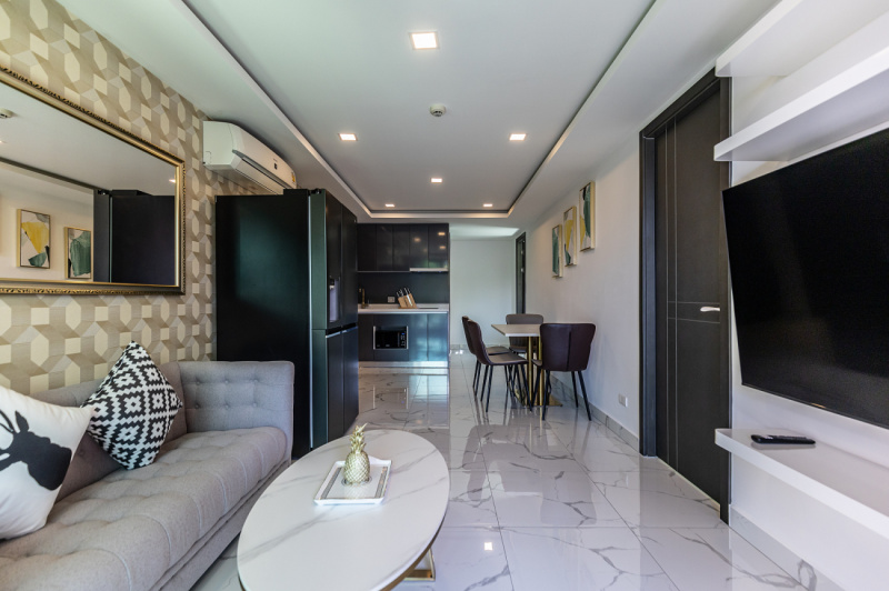 2 Bedroom Condo - ฿ 30.000 p/m