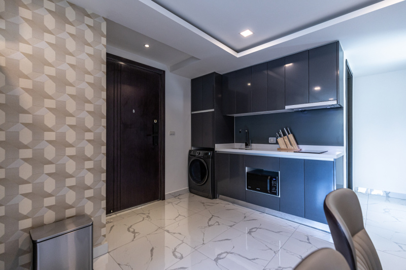 2 Bedroom Condo - ฿ 30.000 p/m