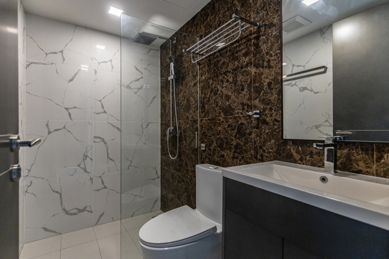 2 Bedroom Condo - ฿ 30.000 p/m