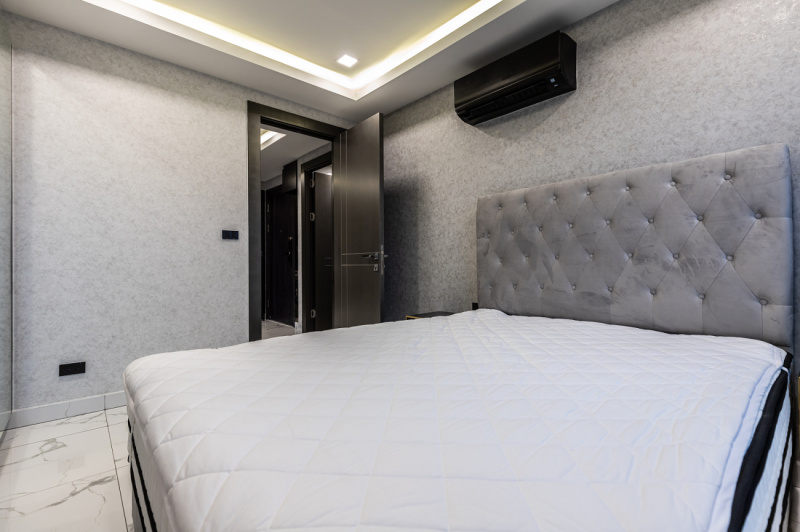 2 Bedroom Condo - ฿ 50.000 p/m