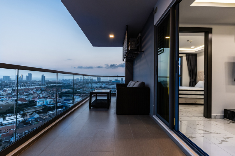 1 Bedroom Condo - ฿ 25,000 p/m