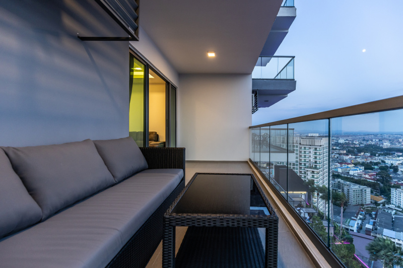 1 Bedroom Condo - ฿ 25,000 p/m