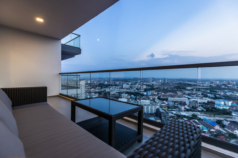 1 Bedroom Condo - ฿ 25,000 p/m