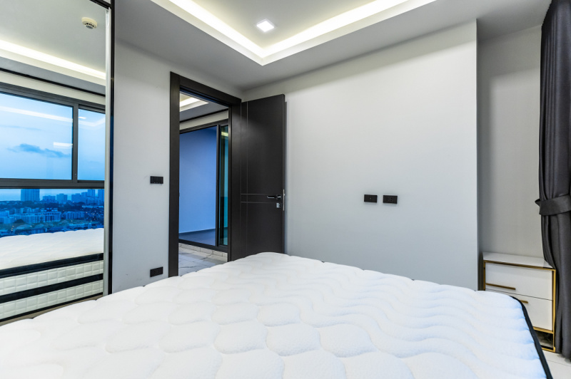 1 Bedroom Condo - ฿ 25,000 p/m