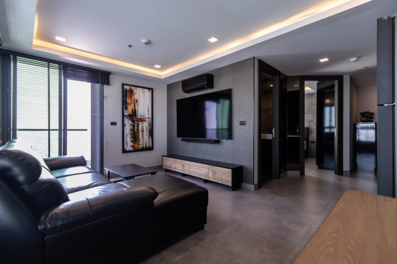 Luxury 1 Bedroom Condo - ฿ 9.600,000 