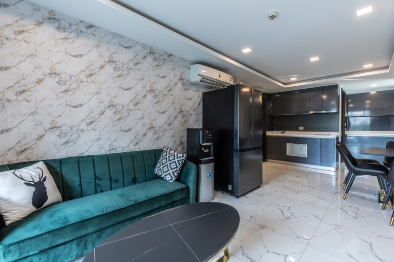 2 Bedroom Condo - ฿ 30.000 p/m