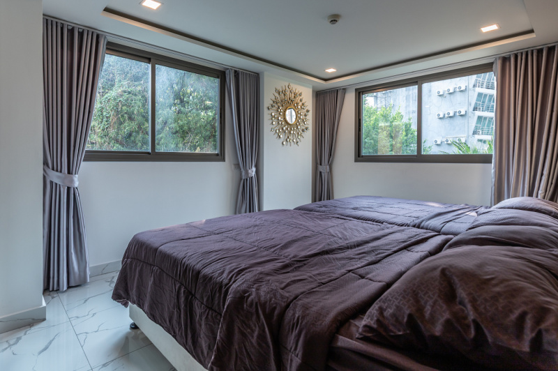 2 Bedroom Condo - ฿ 30.000 p/m