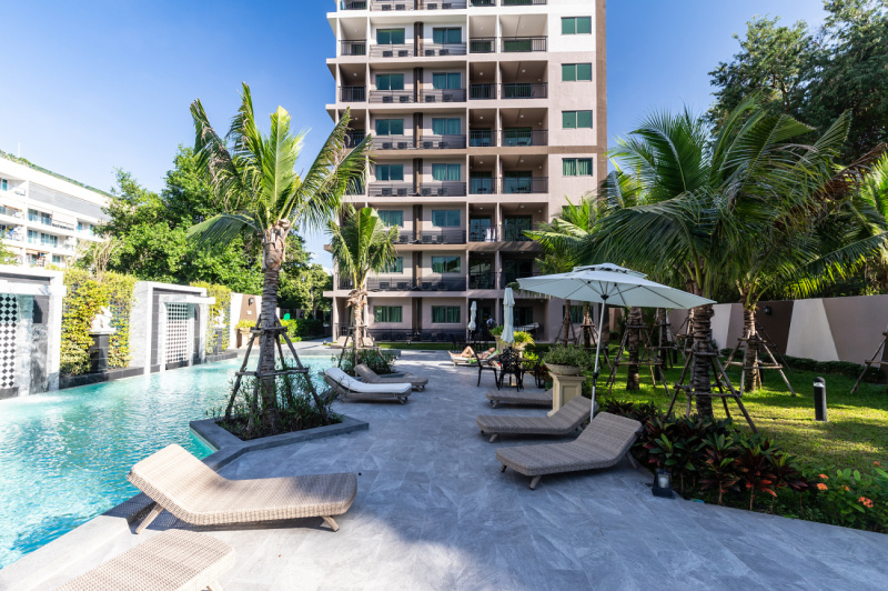 2 Bedroom Condo - ฿ 30.000 p/m