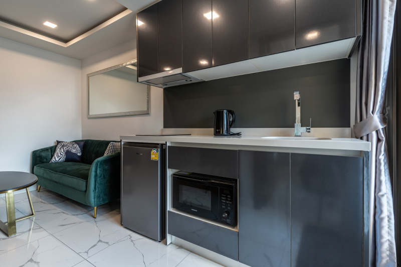 1 Bedroom Condo - ฿ 15.000 p/m