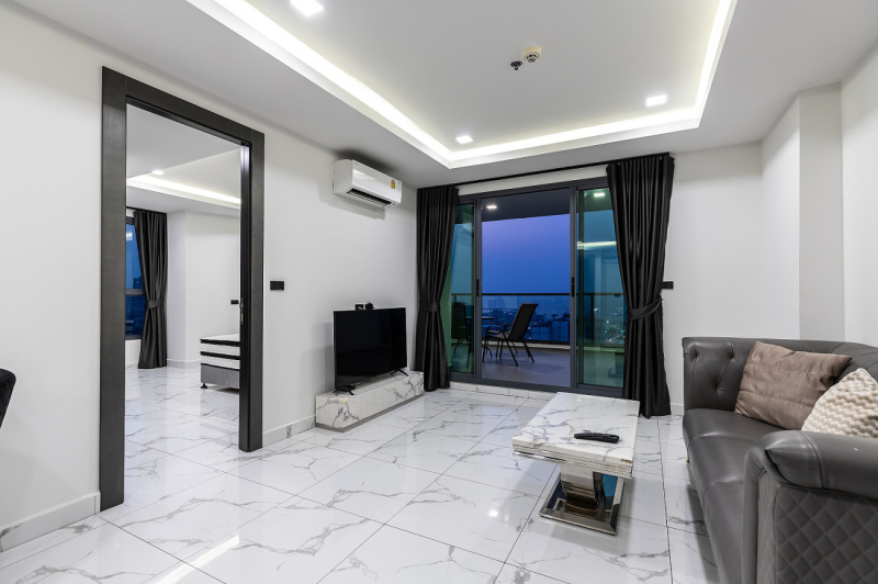 2 Bedroom Condo - ฿ 45.000 p/m