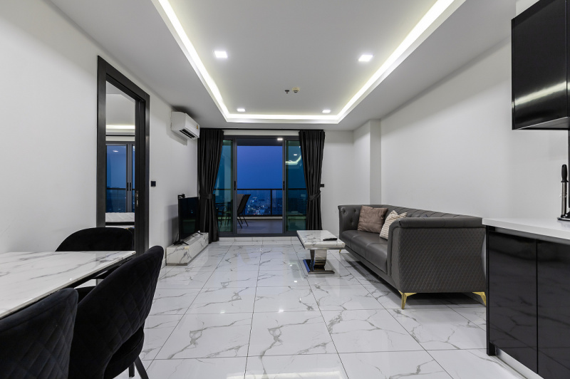 2 Bedroom Condo - ฿ 45.000 p/m