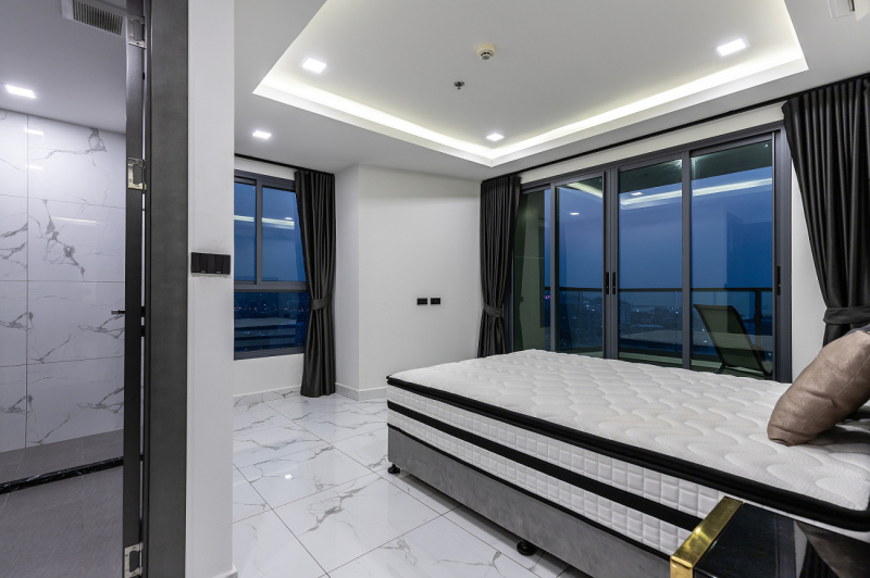 2 Bedroom Condo - ฿ 45.000 p/m