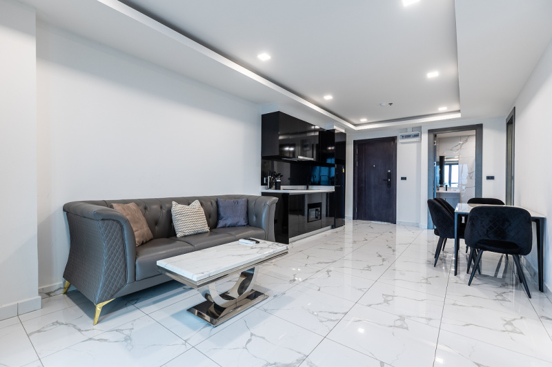 2 Bedroom Condo - ฿ 45.000 p/m