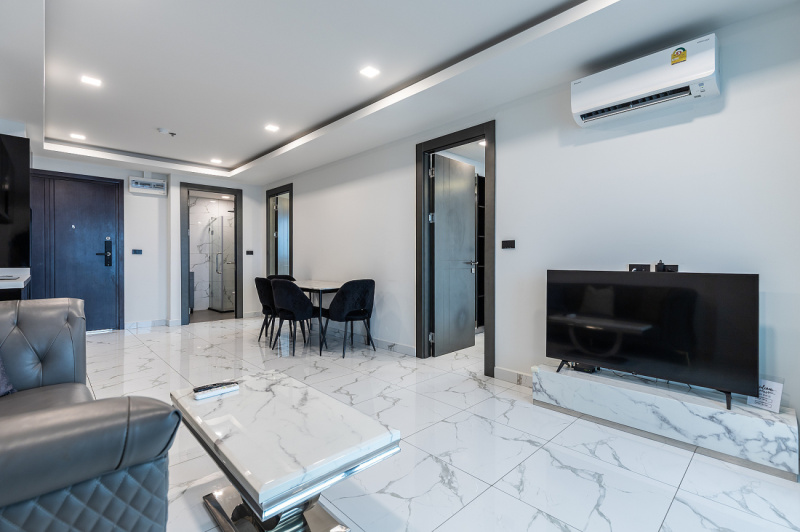 2 Bedroom Condo - ฿ 45.000 p/m