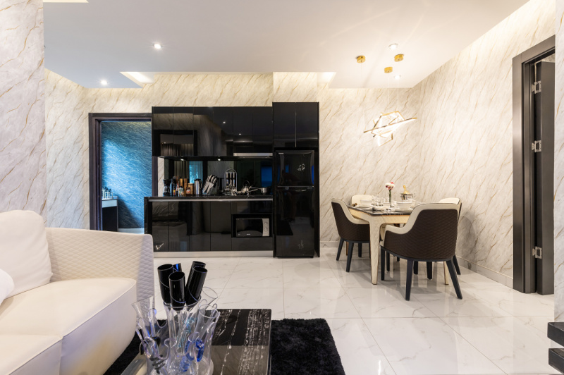 2 Bedroom Condo - ฿ 9,900,000