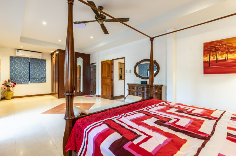 5 Bedroom Pool Villa - ฿ 15,800,000