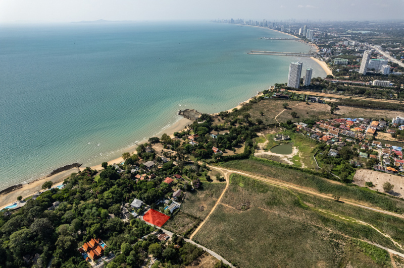Exclusive land by the sea for sale - ฿ 19,800,000