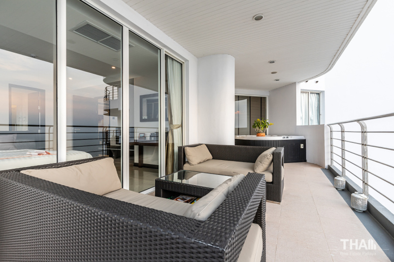 Exclusive 2 Bedroom Condo - ฿ 13,500,000