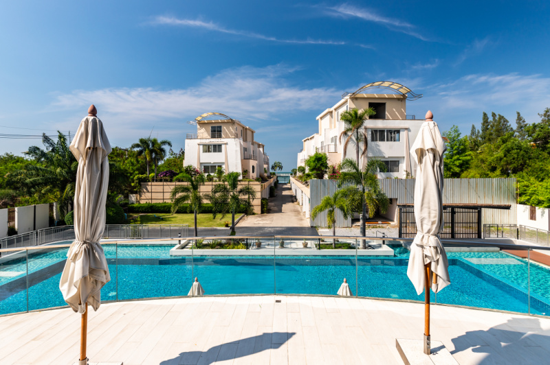 Exclusive 2 Bedroom Condo - ฿ 13,500,000