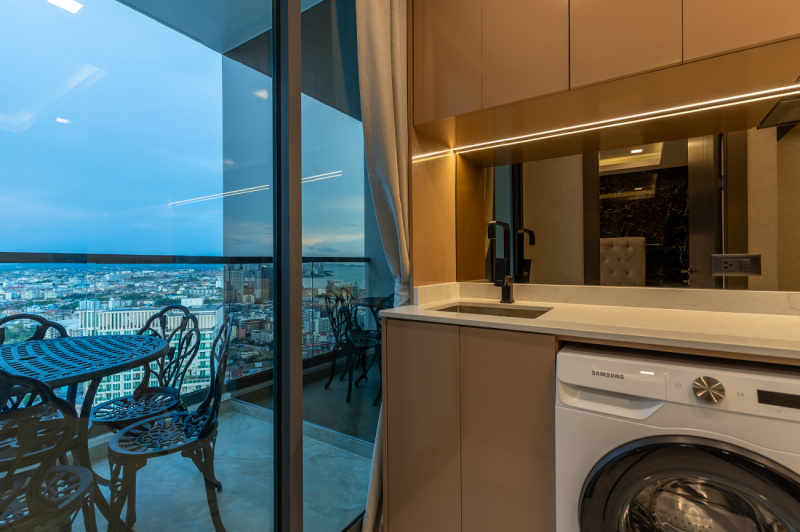 1 Bedroom Condo - ฿ 25,000 p/m