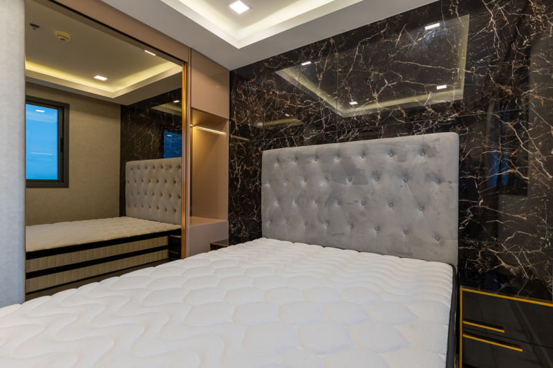 1 Bedroom Condo - ฿ 25,000 p/m