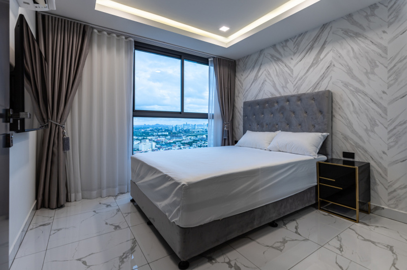 1 Bedroom Condo - ฿ 30.000 p/m