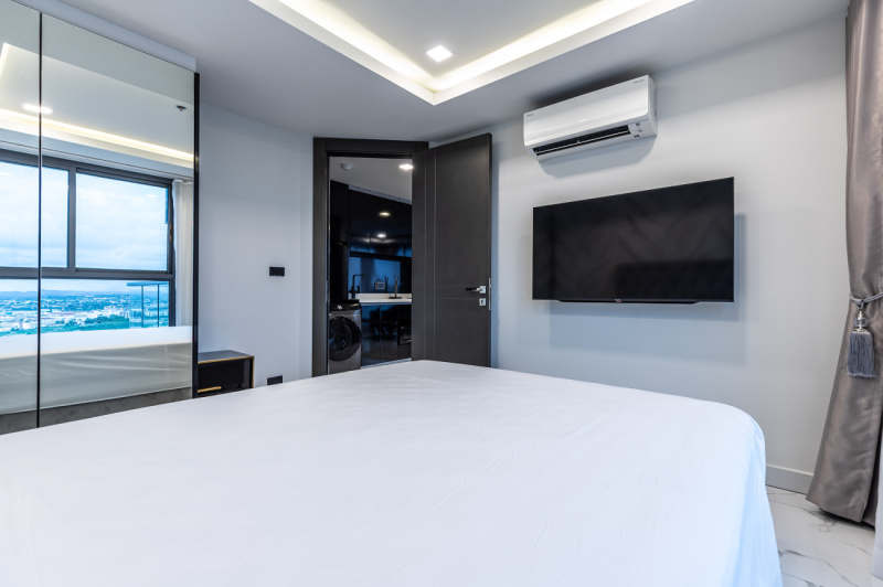 1 Bedroom Condo - ฿ 30.000 p/m