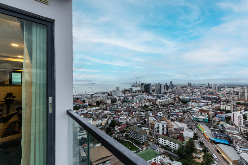 1 Bedroom Condo - ฿ 30.000 p/m