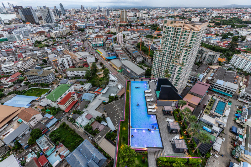 1 Bedroom Condo - ฿ 30.000 p/m
