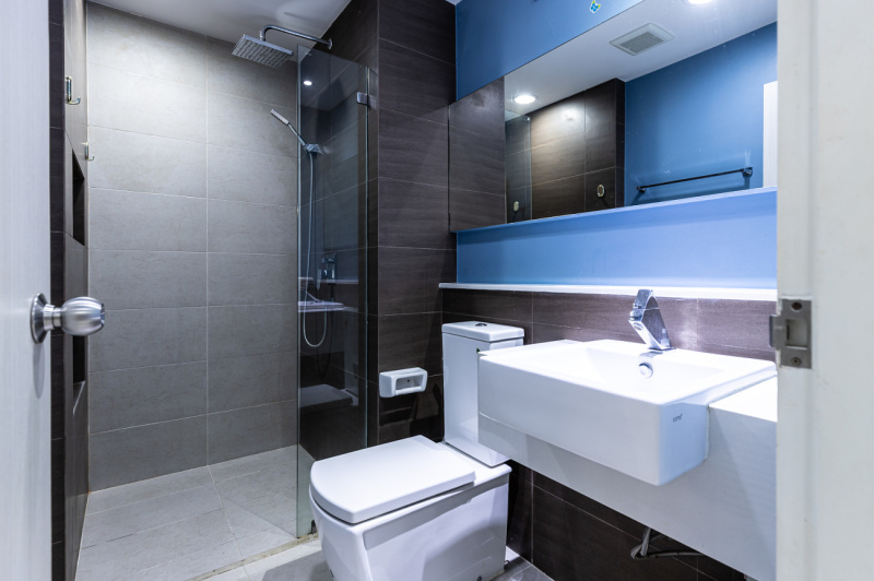 Spacious Studio with Pool Access - ฿ 2.500.000
