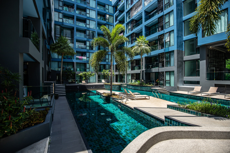 Spacious Studio with Pool Access - ฿ 2.500.000