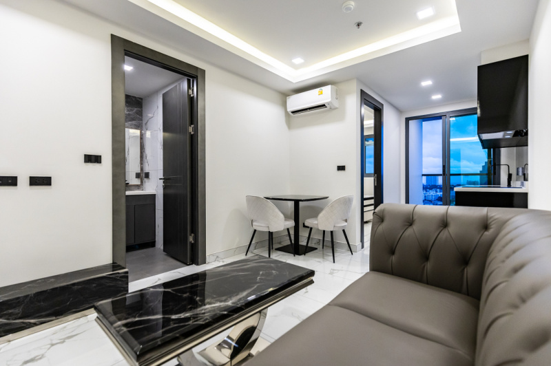 1 Bedroom Condo - ฿ 27,000 p/m