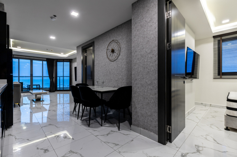 2 Bedroom Condo - ฿ 50.000 p/m