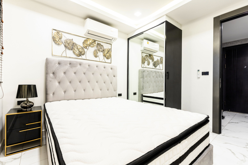 2 Bedroom Condo - ฿ 50.000 p/m