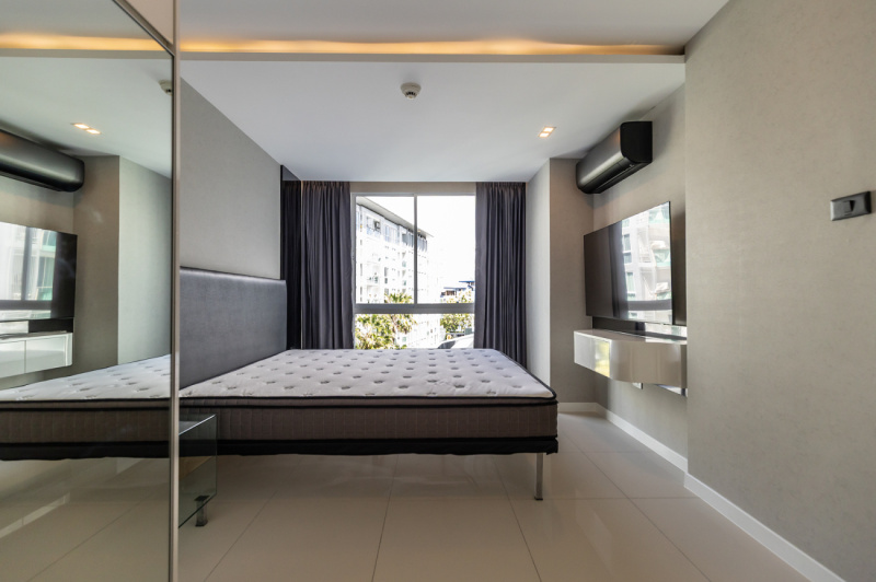 Stunning 1 Bedroom Condo - ฿ 3.250,000 