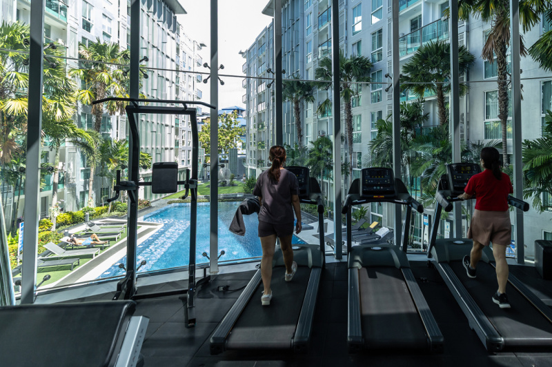 Stunning 1 Bedroom Condo - ฿ 3.250,000 