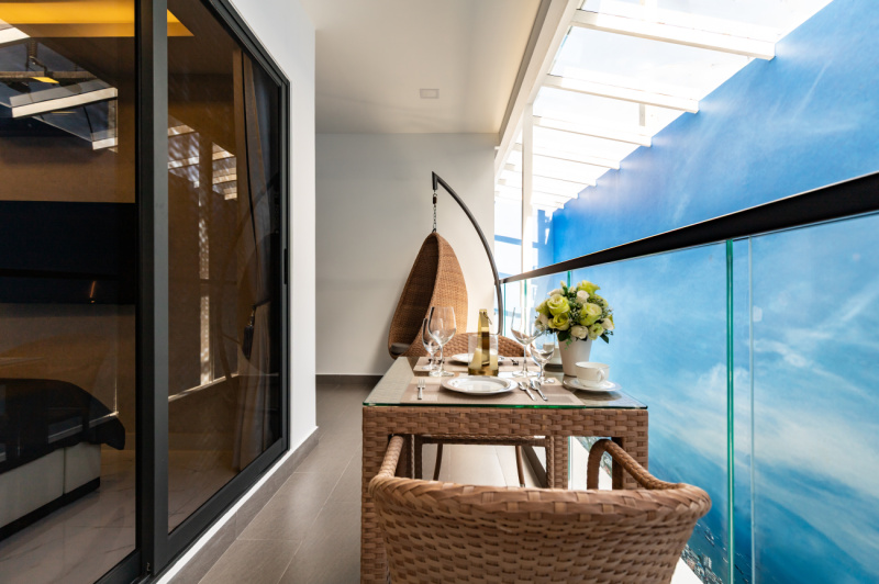 1 Bedroom Condo - ฿ 5,550,000