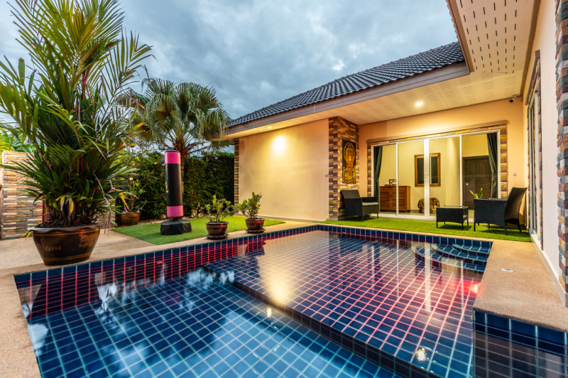 Beautiful Pool House - ฿ 4,990,000