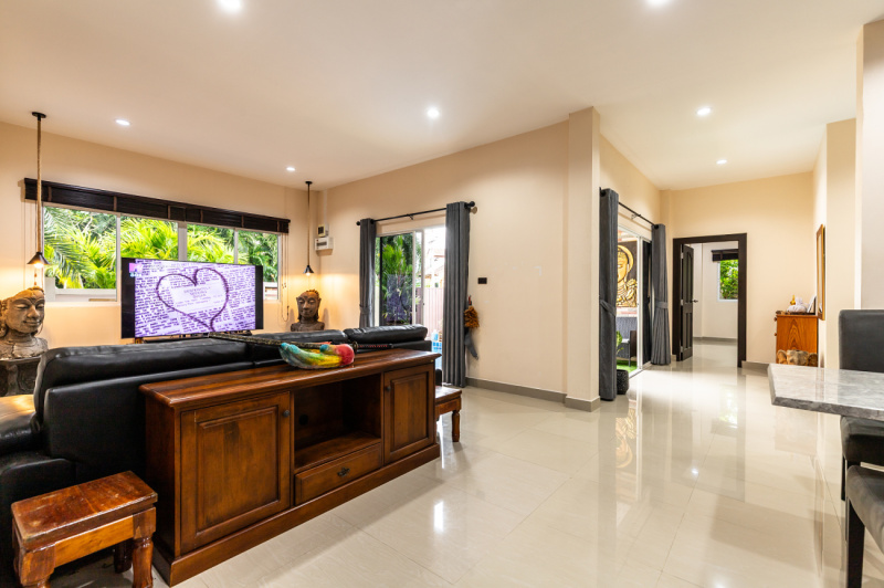 Beautiful Pool House - ฿ 4,990,000